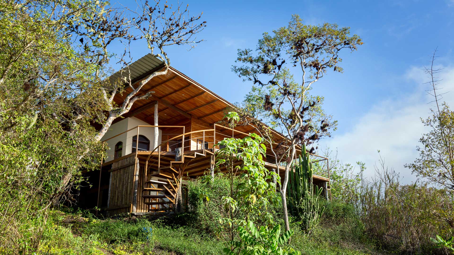 Family Suite Exterior, Galapagos Safari Camp